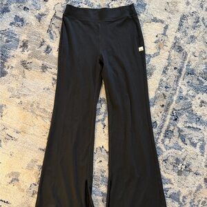 Vuori Black Flared Leggings